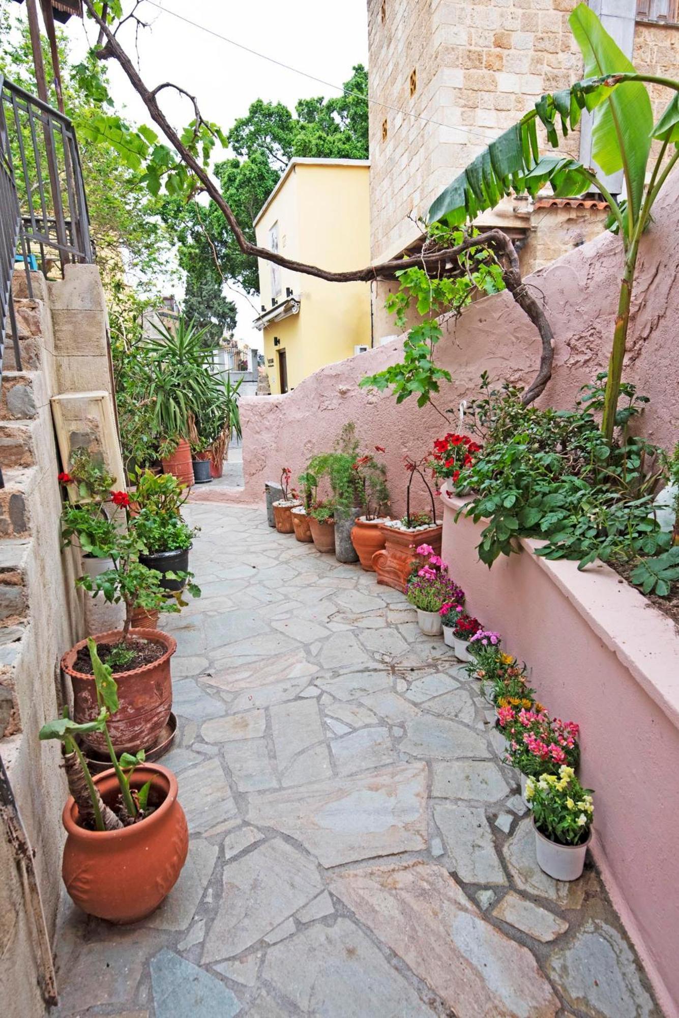 Arionos Rooms - Old Town Rhodes City エクステリア 写真