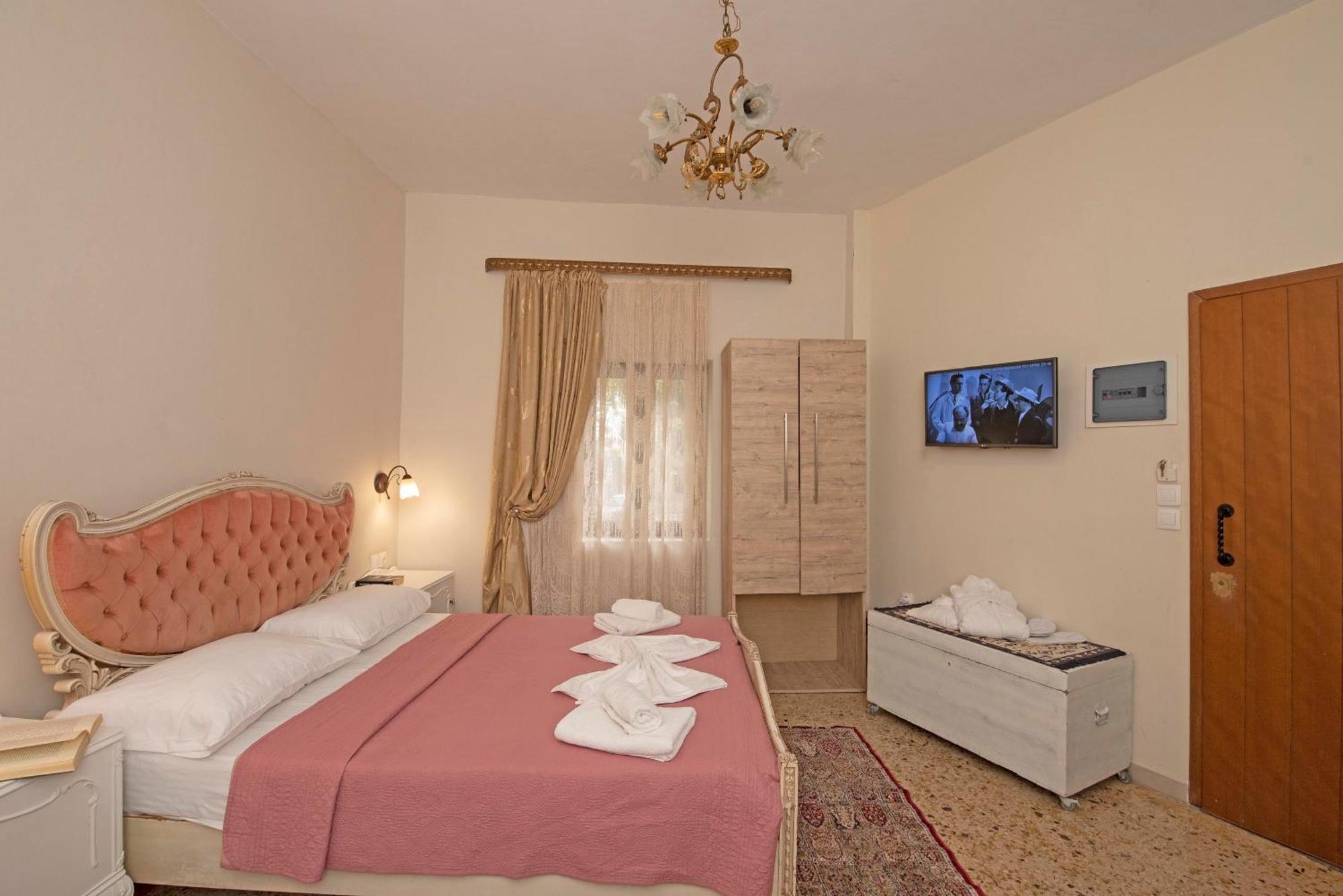 Arionos Rooms - Old Town Rhodes City エクステリア 写真